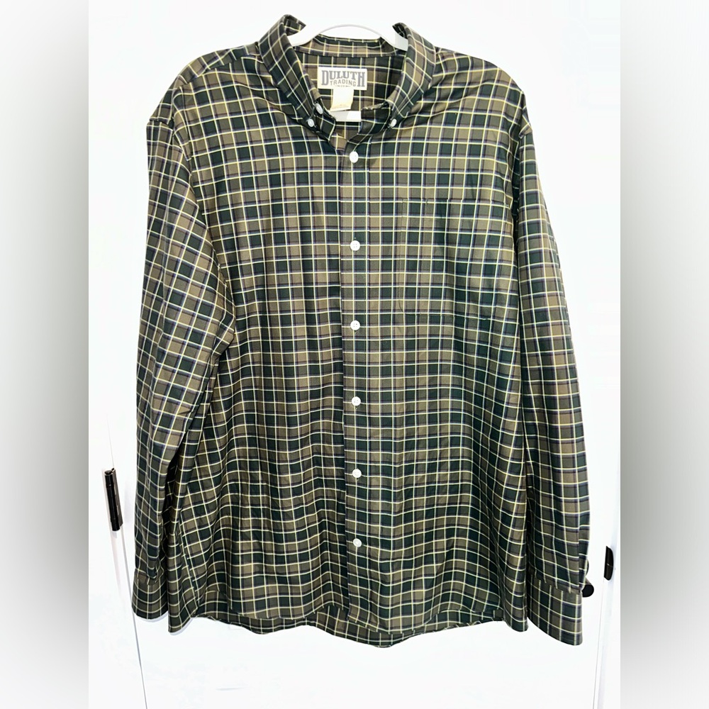 Duluth Trading company size L button shirt.